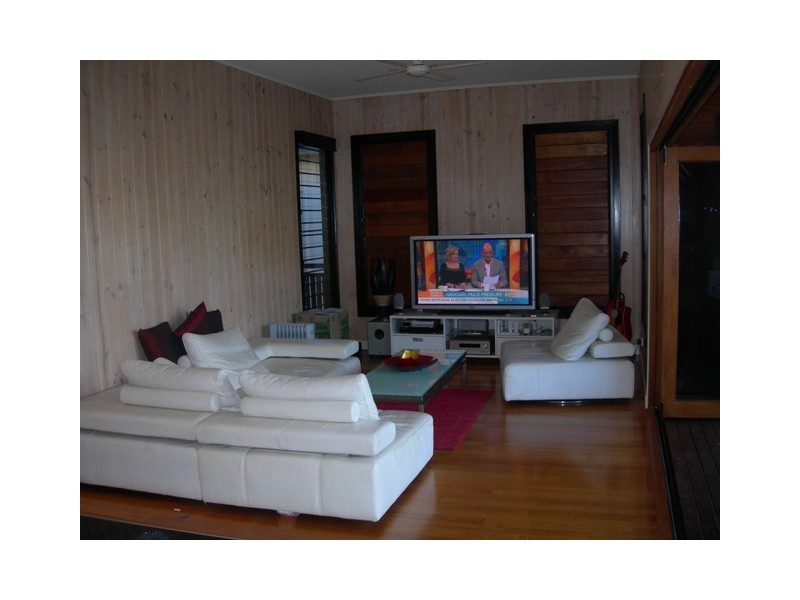 14 Woodgee Street, Currumbin QLD 4223