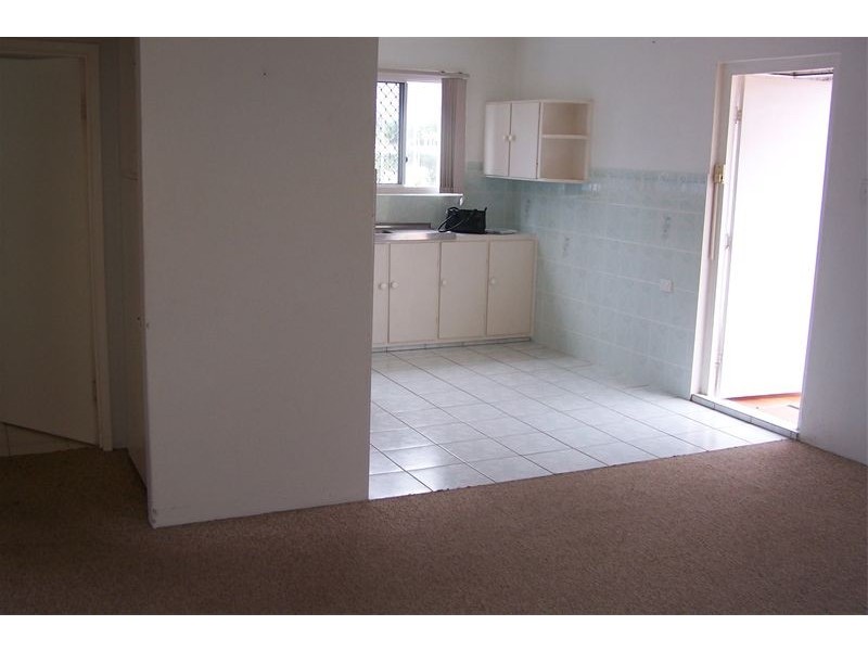 4/1969 Gold Coast Highway, Burleigh Heads QLD 4220