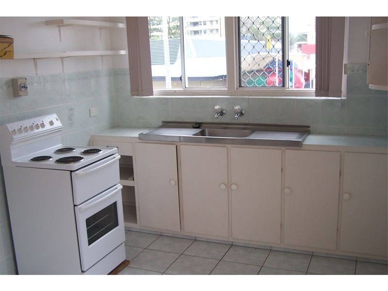 4/1969 Gold Coast Highway, Burleigh Heads QLD 4220