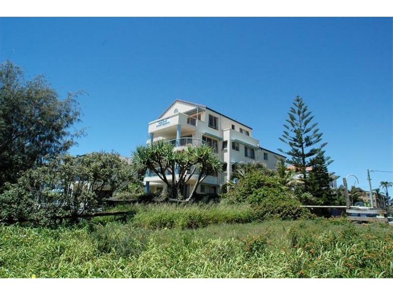 6/2 Twenty-Third Avenue, Palm Beach QLD 4221