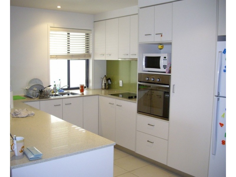 Varsity Lakes QLD 4227