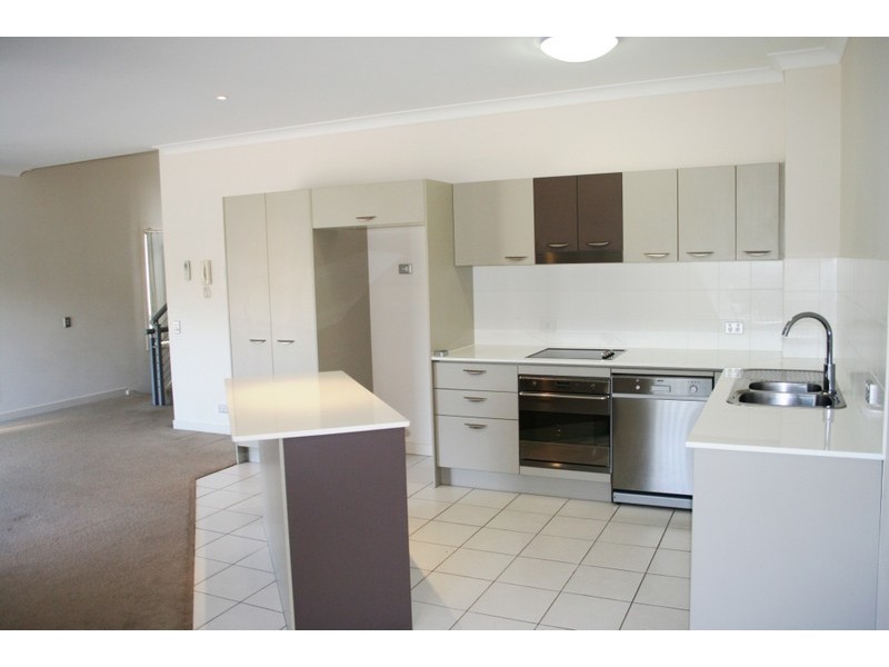 7/19 Carina Peak Drive, Varsity Lakes QLD 4227