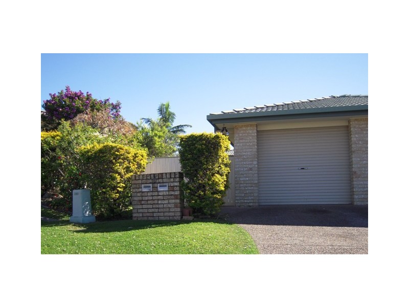 2/5 Valmai Court, Burleigh Waters QLD 4220