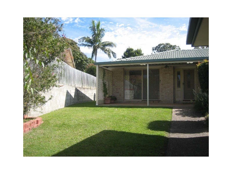 2/5 Valmai Court, Burleigh Waters QLD 4220