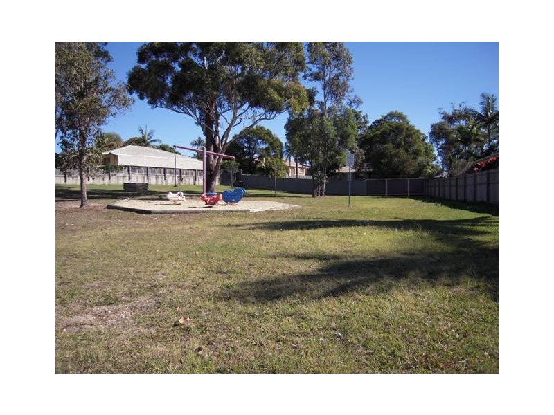 2/5 Valmai Court, Burleigh Waters QLD 4220