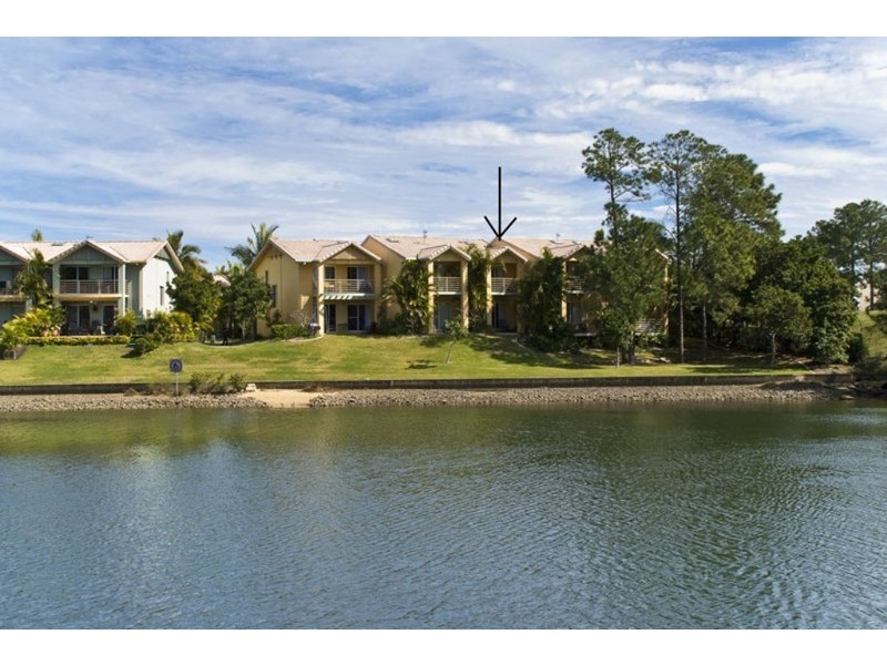 117/215 Cottesloe Drive, Mermaid Waters QLD 4218