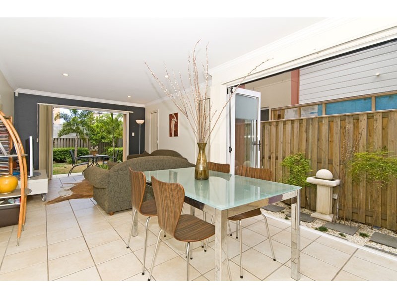 1/141 Sunshine Parade, Miami QLD 4220