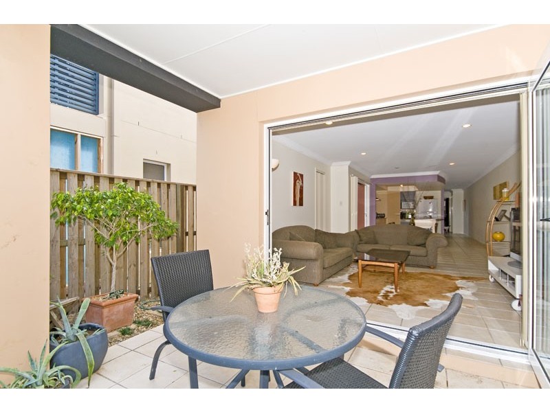 1/141 Sunshine Parade, Miami QLD 4220