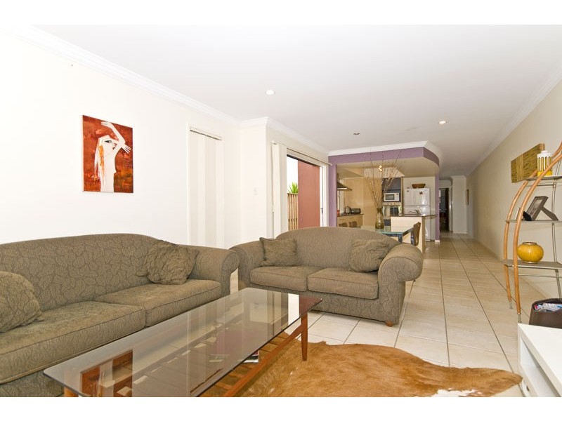 1/141 Sunshine Parade, Miami QLD 4220