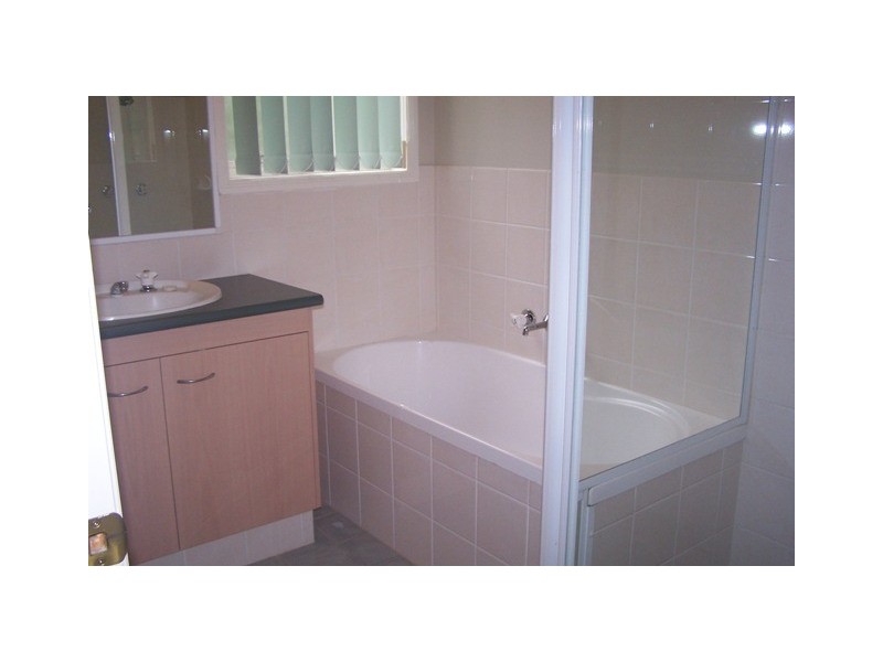 22 Madasin Close, Arundel QLD 4214