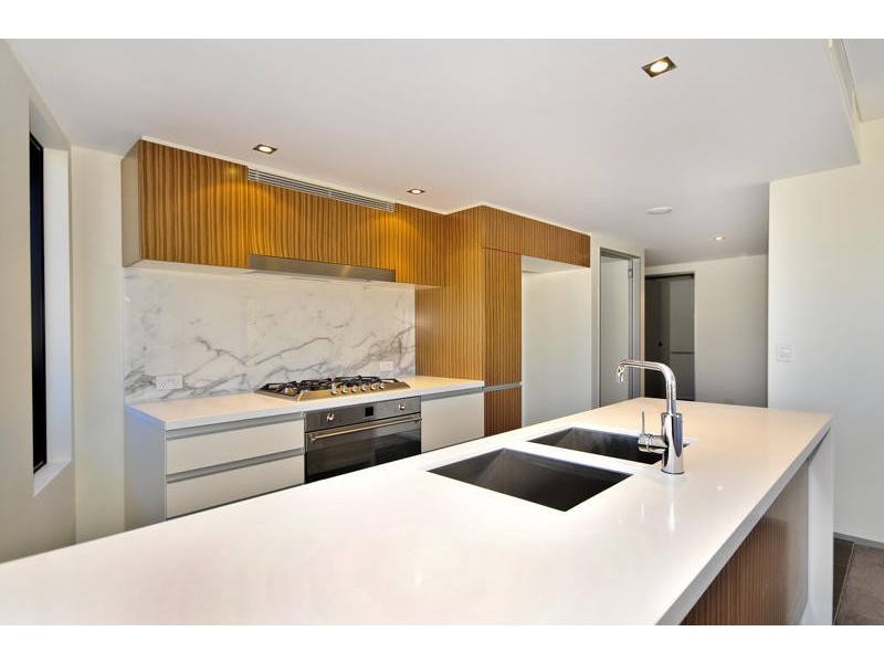 1021/6 The Esplanade, Burleigh Heads QLD 4220