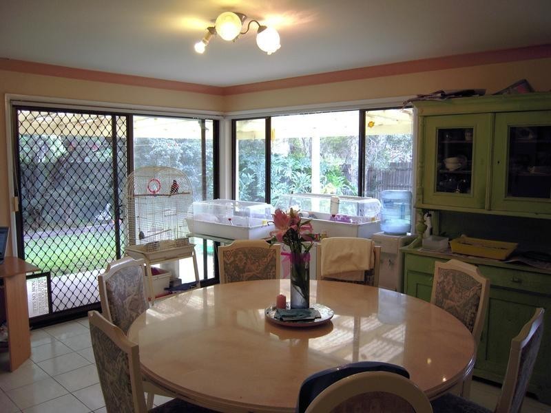 8 Whipbird Court, Burleigh Waters QLD 4220