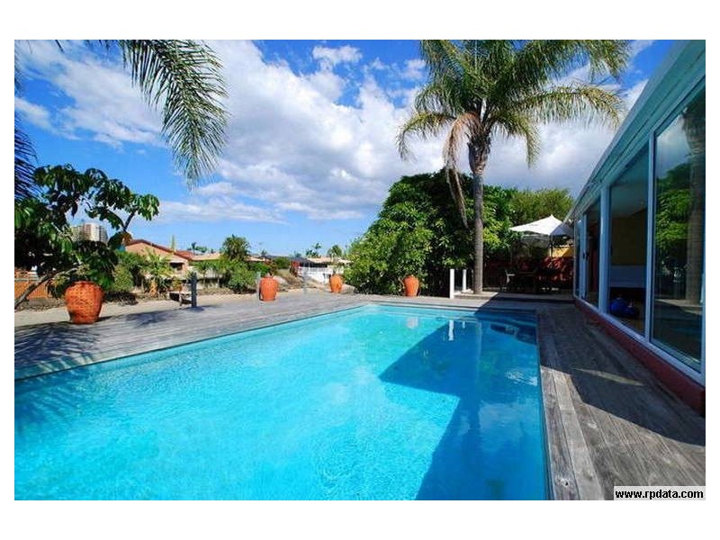 Broadbeach Waters QLD 4218
