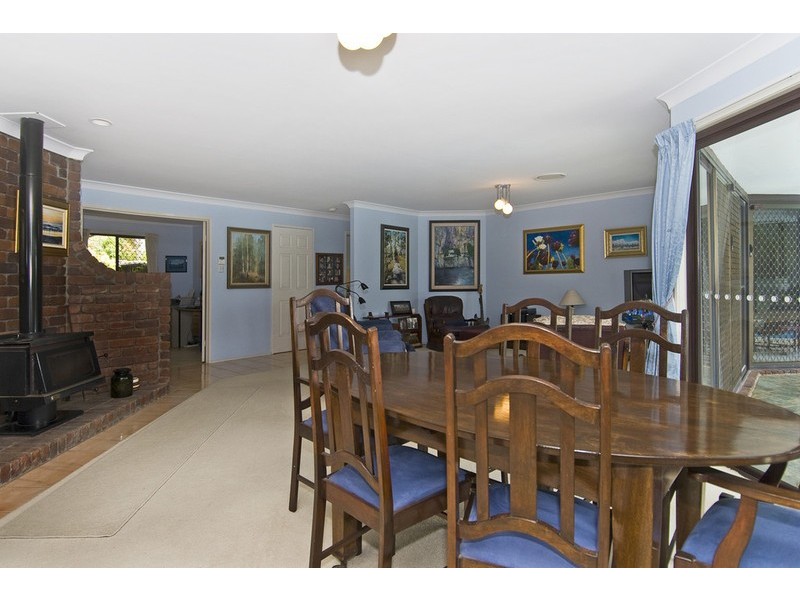 4 Rawle Court, Broadbeach Waters QLD 4218