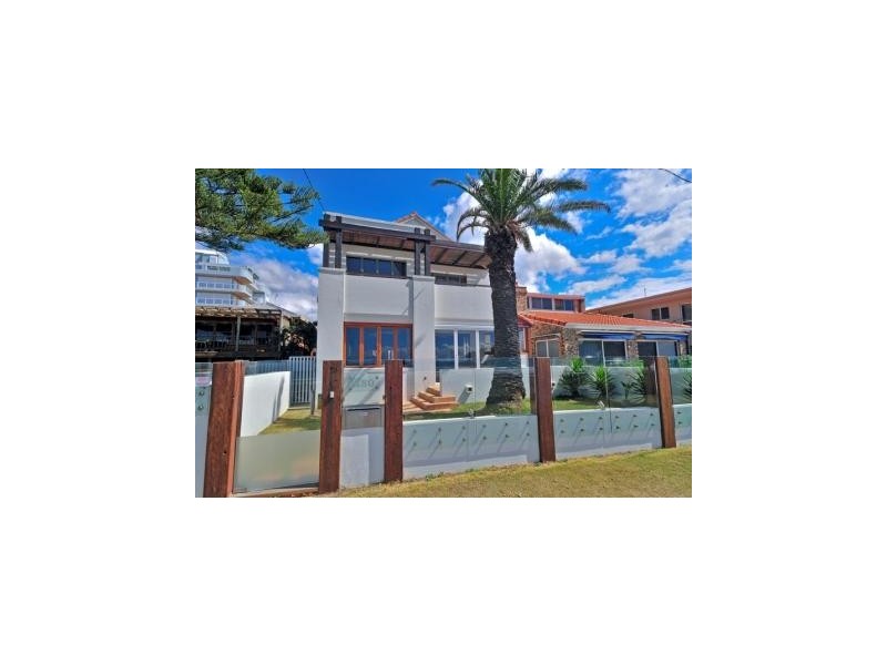 480 The Esplanade, Palm Beach QLD 4221