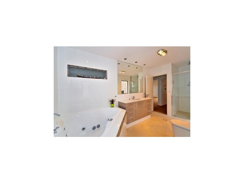 480 The Esplanade, Palm Beach QLD 4221