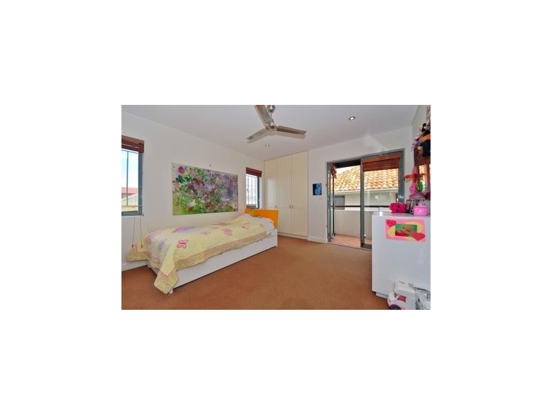 480 The Esplanade, Palm Beach QLD 4221