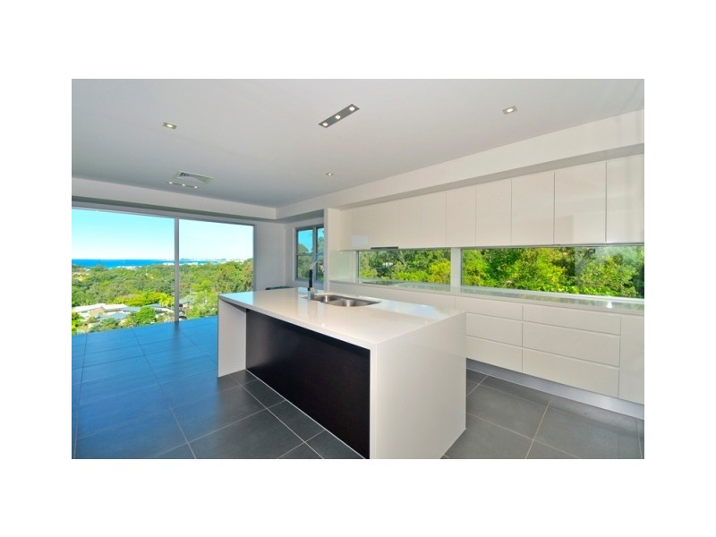 53 Crest Drive, Currumbin QLD 4223