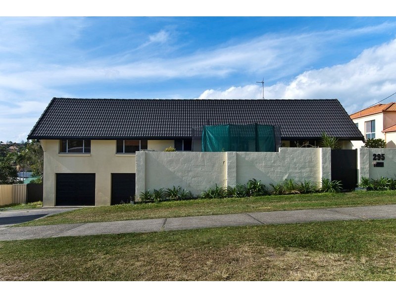 295 Ashmore Road, Benowa QLD 4217