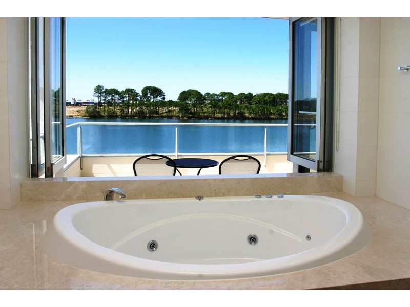 80/255 Varsity Parade, Varsity Lakes QLD 4227