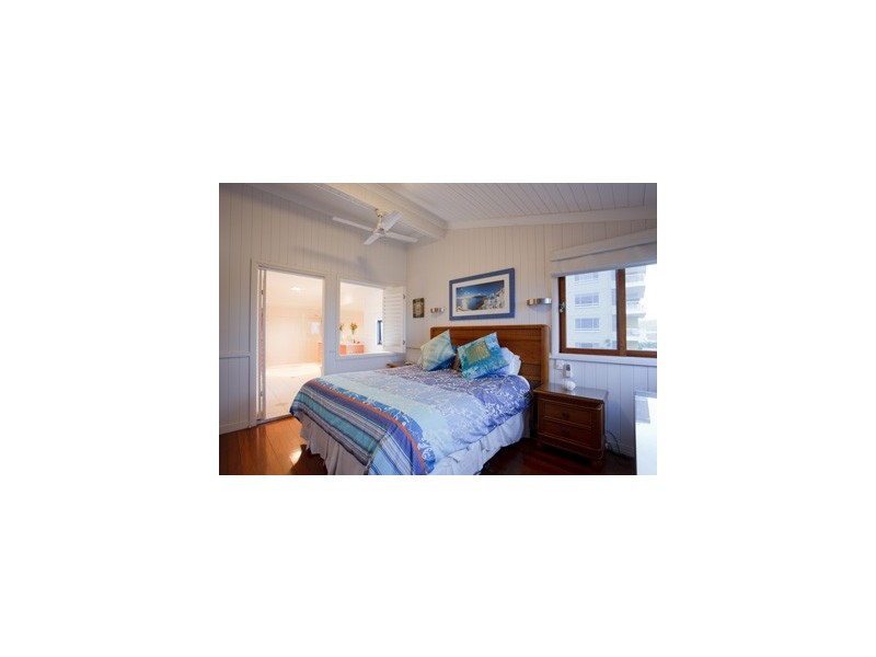 32 Pacific Parade, Bilinga QLD 4225