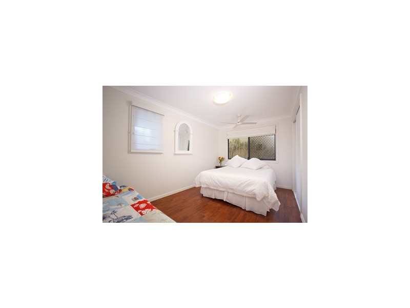 32 Pacific Parade, Bilinga QLD 4225