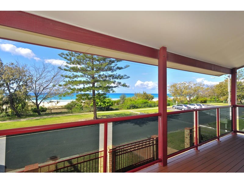 216 Pacific Parade, Bilinga QLD 4225
