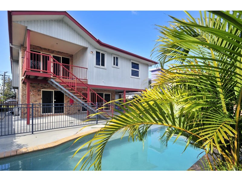 216 Pacific Parade, Bilinga QLD 4225