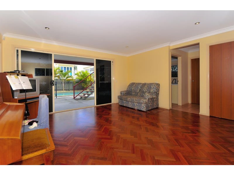 216 Pacific Parade, Bilinga QLD 4225