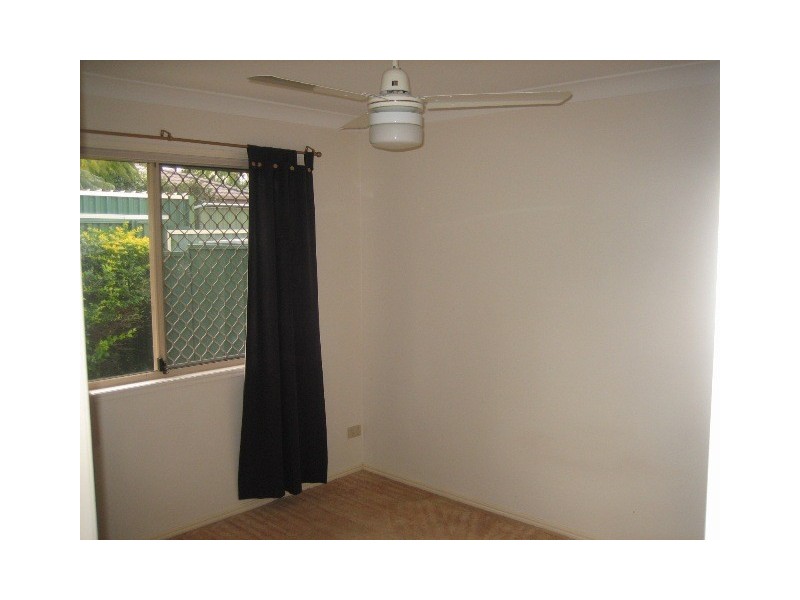 2/5 Valmai Court, Varsity Lakes QLD 4227