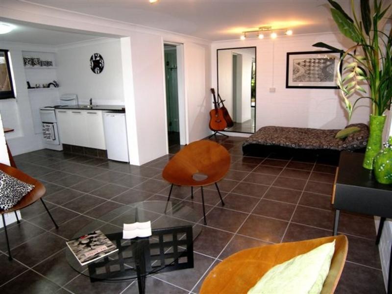 63 Bardon Avenue, Miami QLD 4220