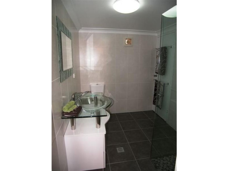 63 Bardon Avenue, Miami QLD 4220