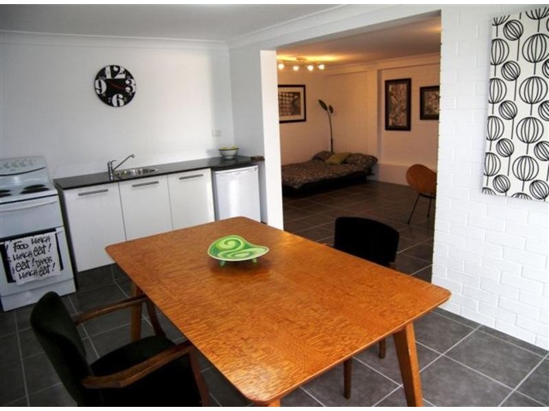 63 Bardon Avenue, Miami QLD 4220