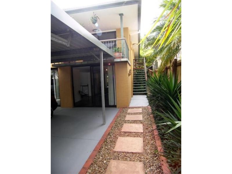 63 Bardon Avenue, Miami QLD 4220