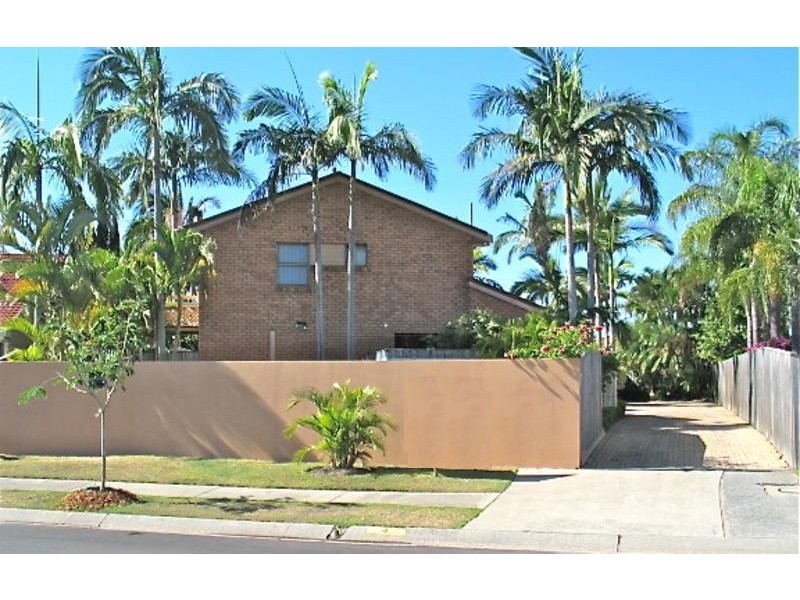 3/4 Peacock Place, Burleigh Waters QLD 4220