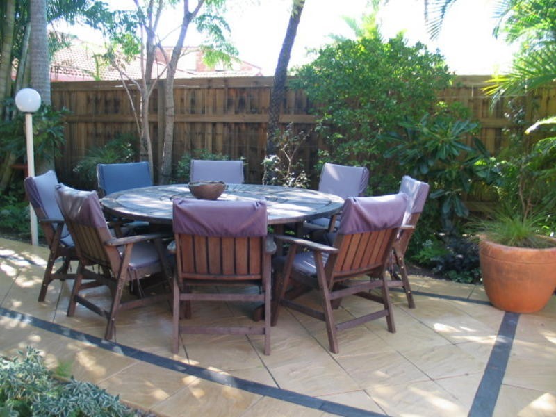 3/4 Peacock Place, Burleigh Waters QLD 4220