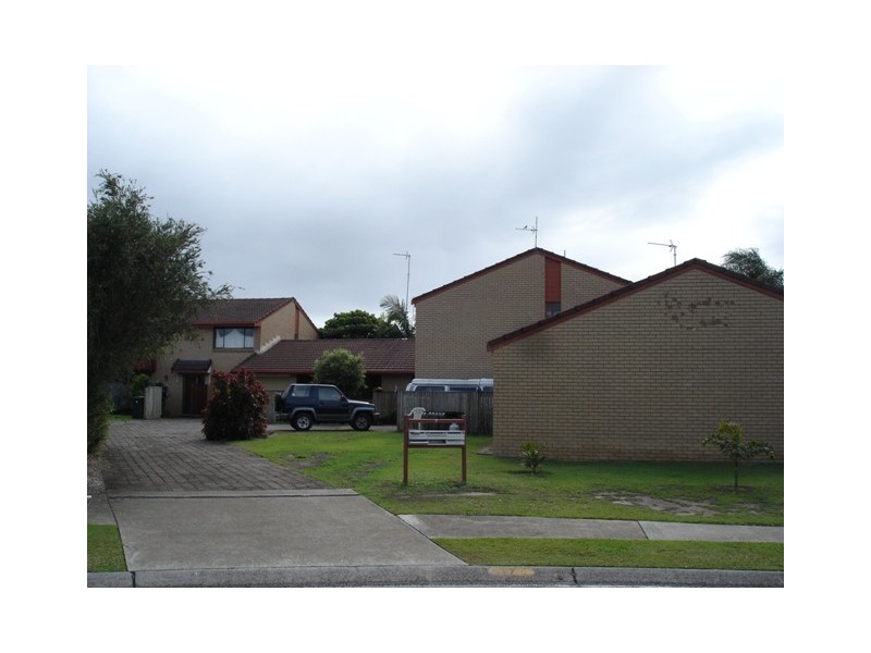 1/7 Pee Wee Place, Burleigh Waters QLD 4220