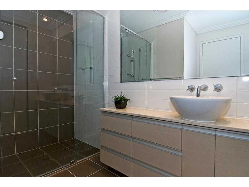 Varsity Lakes QLD 4227