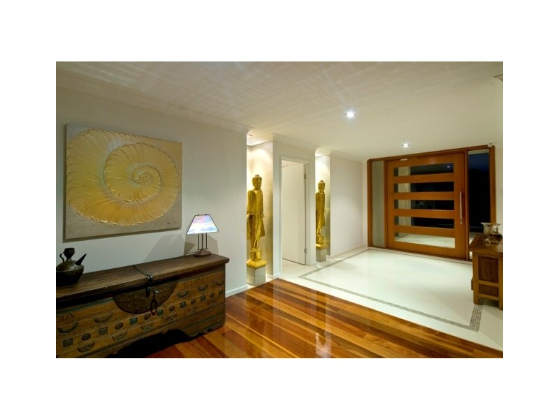 11 Benaroon Court, Tallebudgera QLD 4228