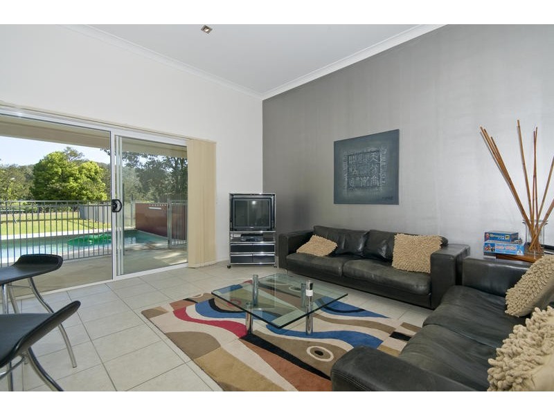 11 Benaroon Court, Tallebudgera QLD 4228