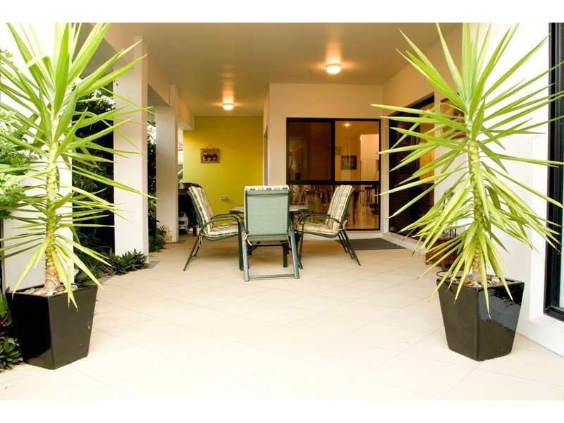 17 Magenta Drive, Varsity Lakes QLD 4227