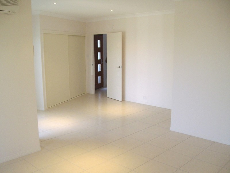 Varsity Lakes QLD 4227