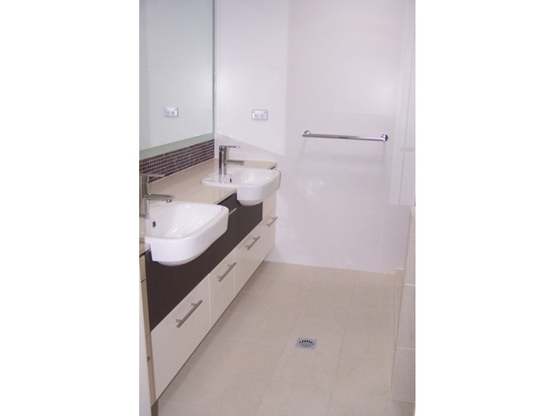 7006 B Vista Drive, Royal Pines Estate, Benowa QLD 4217