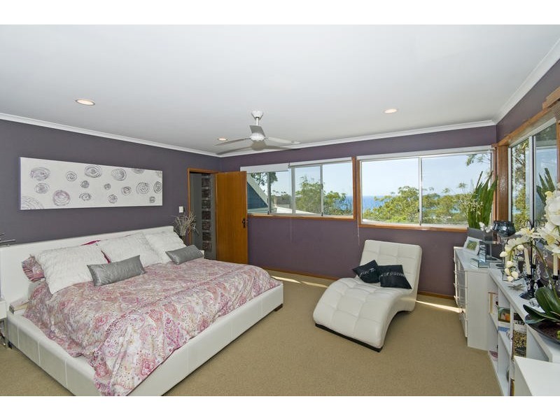 2 Kandra Avenue, Currumbin QLD 4223