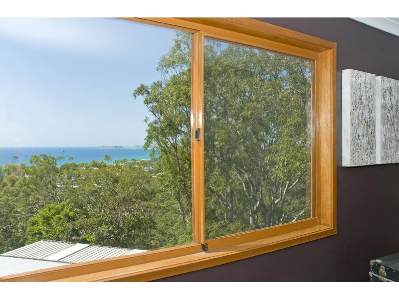 2 Kandra Avenue, Currumbin QLD 4223