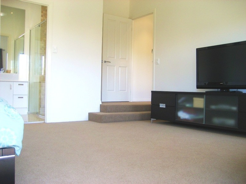 2/117 Bayswater Avenue, Varsity Lakes QLD 4227