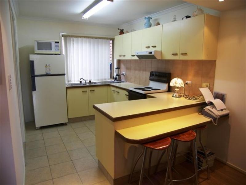 1/9 Eady Avenue, Broadbeach Waters QLD 4218