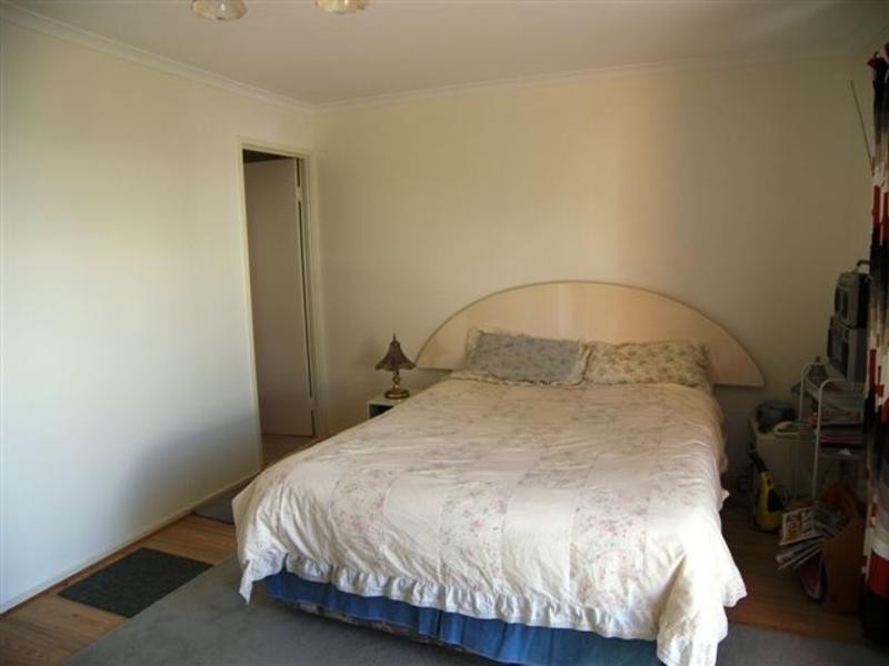 1/9 Eady Avenue, Broadbeach Waters QLD 4218