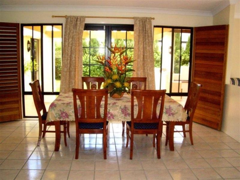 134 Dunlin Drive, Burleigh Waters QLD 4220