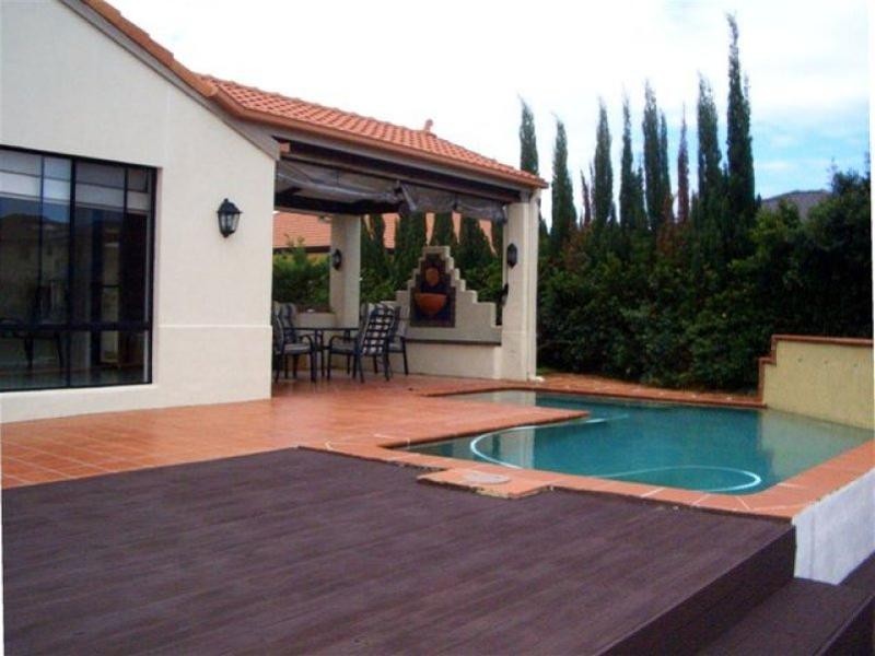 134 Dunlin Drive, Burleigh Waters QLD 4220